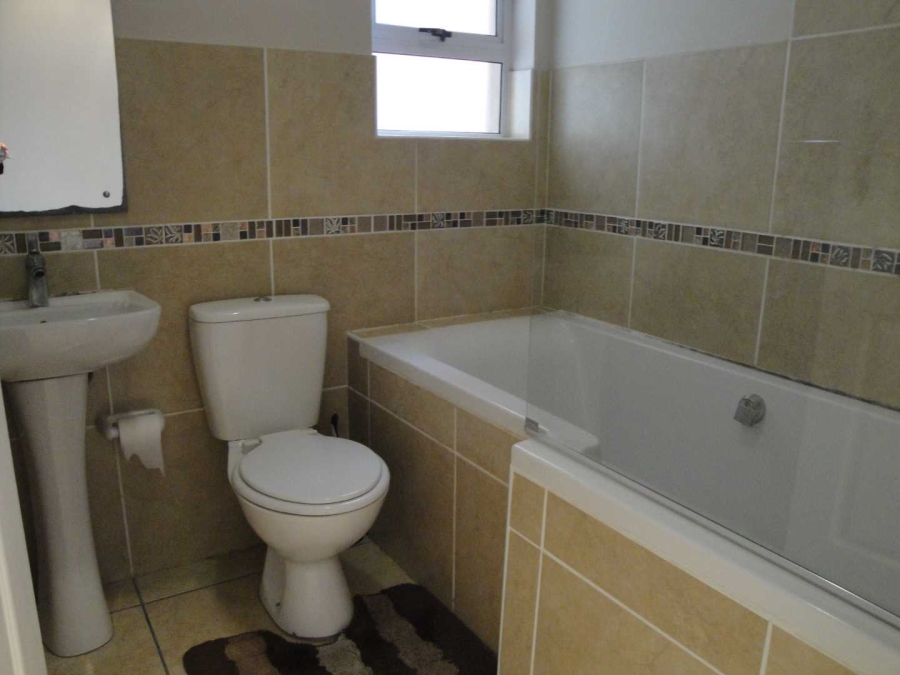 2 Bedroom Property for Sale in South End Eastern Cape